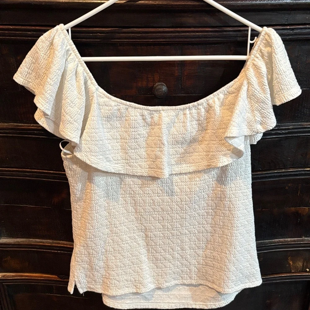 Anthropologie Cream Ruffled Blouse size M